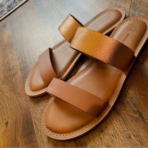 Metallic Slip On Sandals Brown/Taupe/Bronze Women’s Size 7
